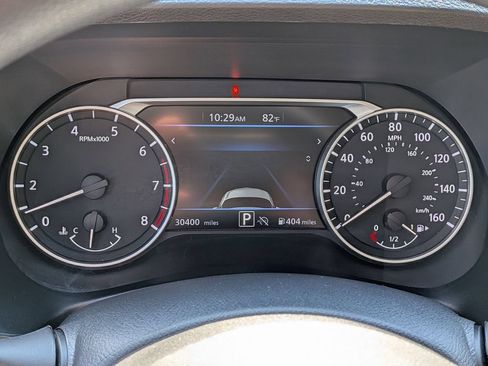 Used 2025 Nissan Sentra SV FWD image 15