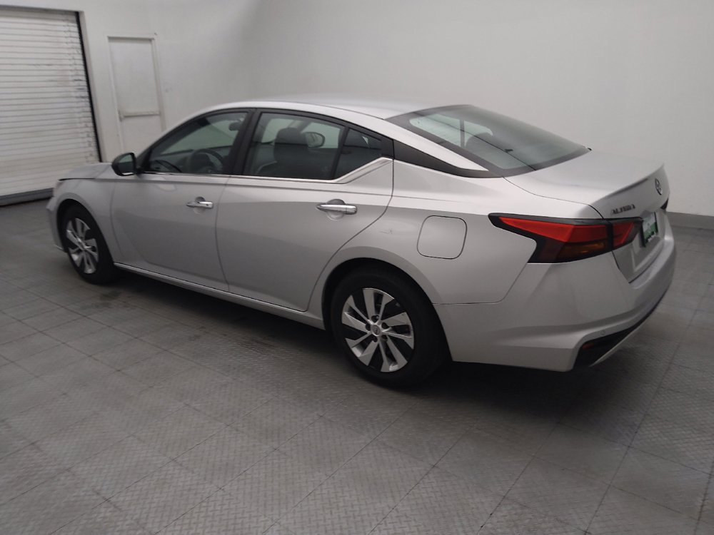 Used 2024 Nissan Altima 2.5 S FWD image 3