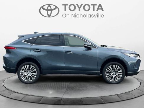 Used 2022 Toyota Venza Limited w/ Advanced Technology Package AWD/4WD image 6