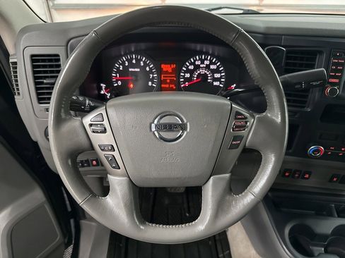 Used 2021 Nissan NV 3500 SL image 13