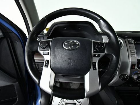 Used 2018 Toyota Tundra Limited image 2