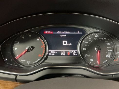 Used 2024 Audi Q5 2.0T Premium w/ Convenience Package image 10