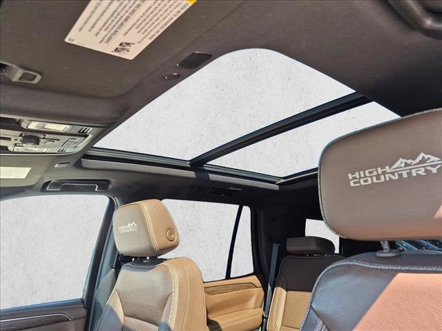 Used 2023 Chevrolet Tahoe High Country AWD/4WD image 15