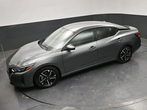 Used 2024 Nissan Sentra SV image 25