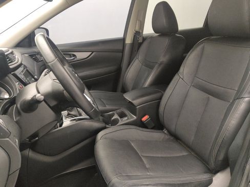 Used 2018 Nissan Rogue SL image 17