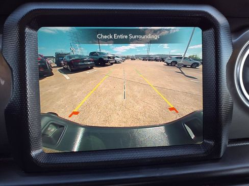 Used 2023 Jeep Gladiator Overland image 5