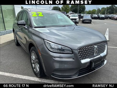 Used 2022 Lincoln Corsair AWD w/ Premium Package image 9
