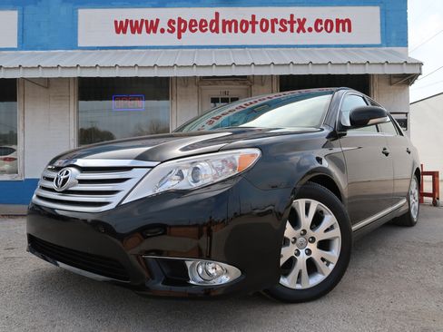 Used 2011 Toyota Avalon image 1