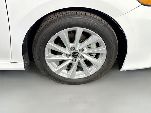 Used 2022 Toyota Camry LE FWD image 31