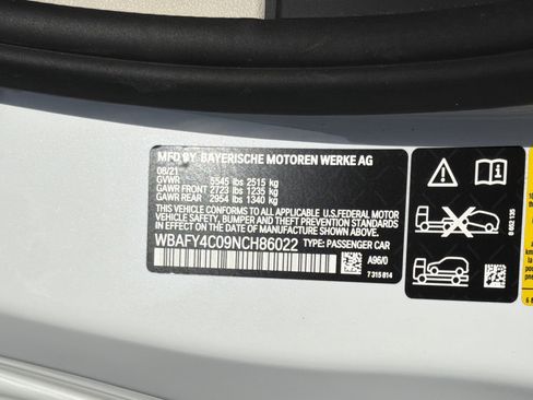 Used 2022 BMW M850i xDrive M850i xDrive Convertible w/ M Carbon Exterior Package image 35