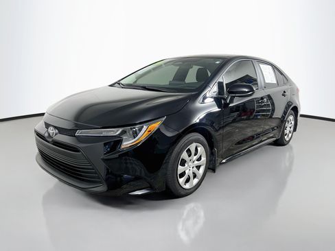 Used 2026 Toyota Corolla LE FWD image 10