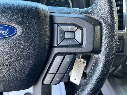 Used 2015 Ford F150 XLT w/ Equipment Group 302A Luxury image 31