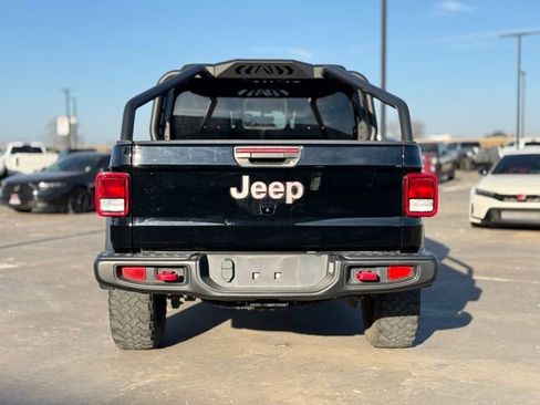 Used 2023 Jeep Gladiator Rubicon w/ Cold Weather Group image 6