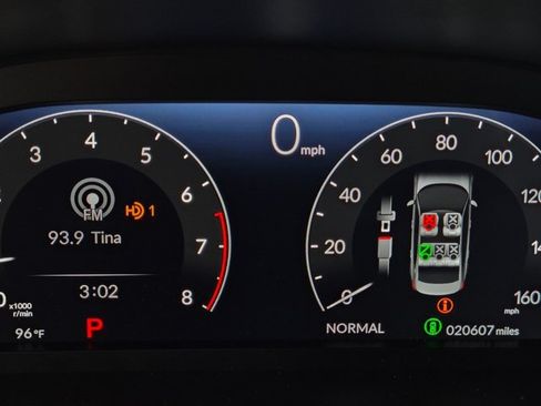Used 2024 Honda Civic Touring image 10