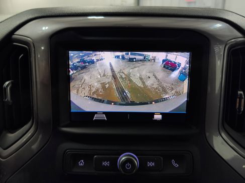 Used 2021 Chevrolet Silverado 2500 Custom w/ Custom Value Package AWD/4WD image 11