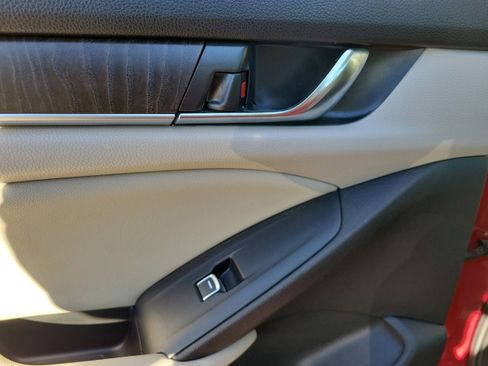Used 2021 Honda Accord EX-L image 21