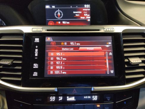 Used 2017 Honda Accord EX-L image 25