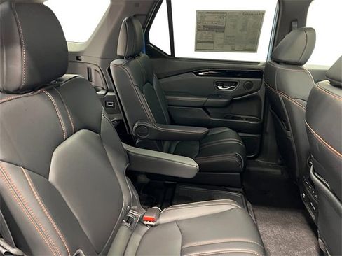 New 2025 Honda Pilot TrailSport image 35