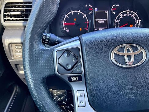 Used 2020 Toyota 4Runner SR5 Premium image 23