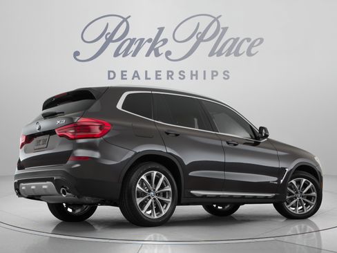 Used 2019 BMW X3 xDrive30i w/ Premium Package AWD/4WD image 5