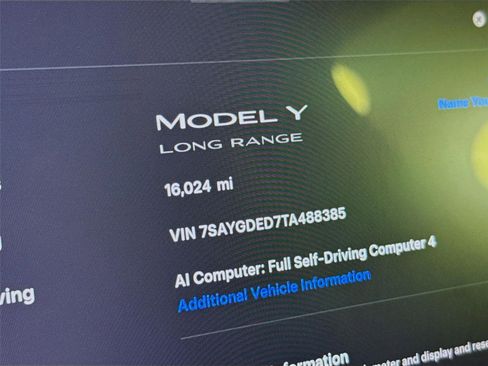 Used 2026 Tesla Model Y 2WD image 4
