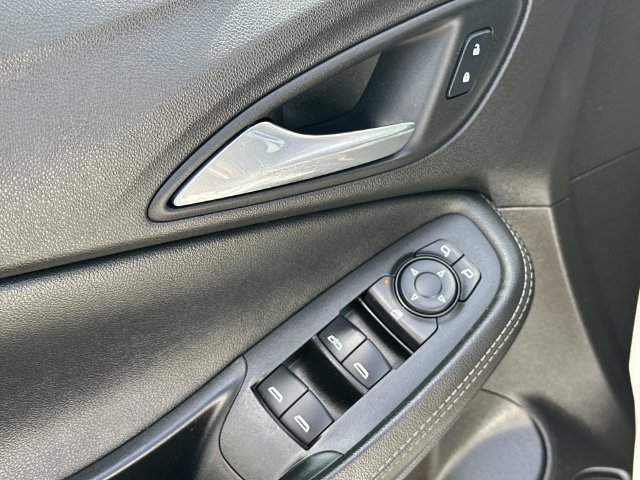 Used 2021 Buick Encore GX Preferred w/ Cold Weather Comfort Package FWD image 18