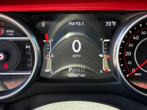 Used 2018 Jeep Wrangler Unlimited Rubicon AWD/4WD image 29