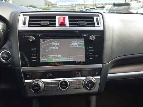 Used 2017 Subaru Outback 3.6R Limited image 15