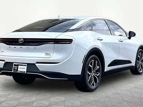 Certified 2023 Toyota Crown AWD/4WD image 13