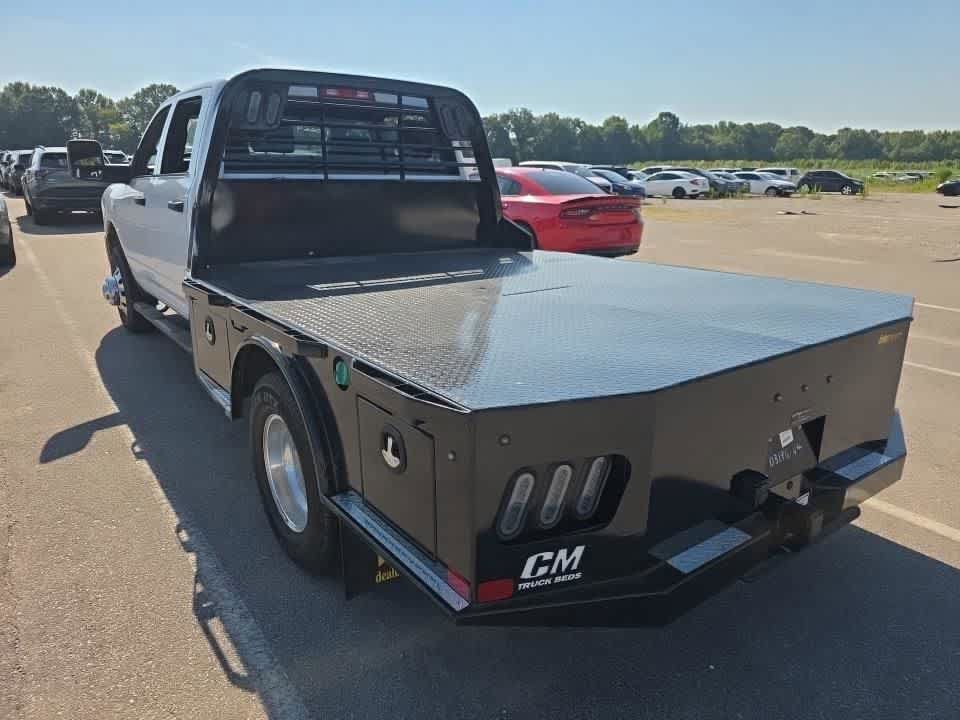 Used 2026 RAM 3500 Tradesman w/ Chrome Appearance Group AWD/4WD image 3