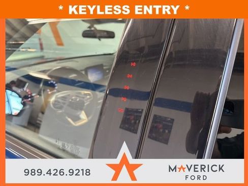 Used 2023 Ford Explorer XLT w/ Equipment Group 202A AWD/4WD image 30