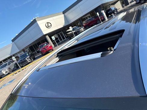 Used 2015 Toyota Highlander Limited FWD image 10