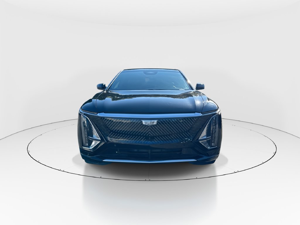Used 2024 Cadillac Lyriq Luxury RWD image 3