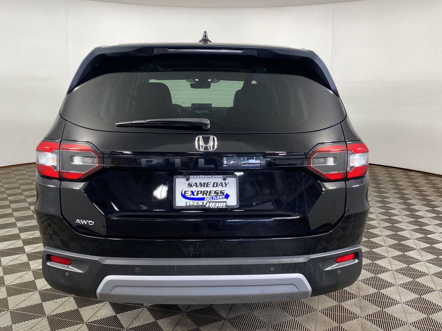 Used 2023 Honda Pilot EX-L image 5