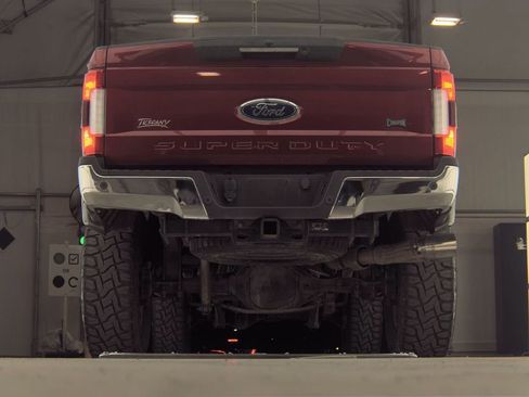 Used 2017 Ford F250 Lariat w/ Lariat Ultimate Package image 7