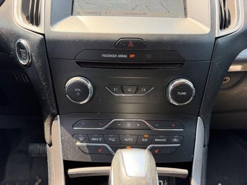 Used 2016 Ford Edge SEL w/ Equipment Group 201A FWD image 15