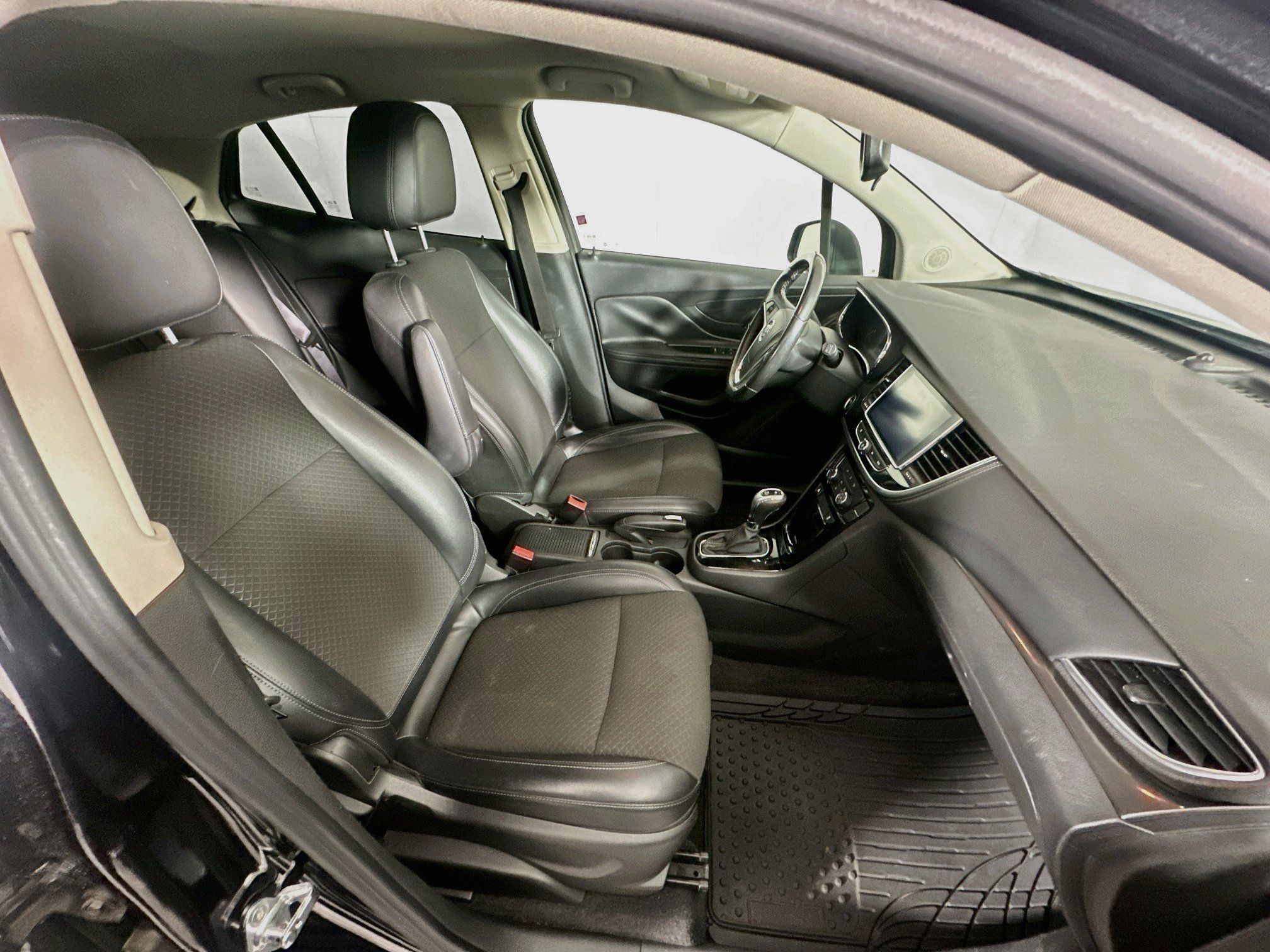 Used 2019 Buick Encore Preferred FWD image 29