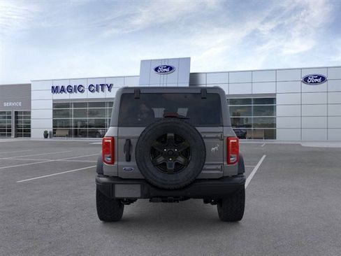 New 2025 Ford Bronco Big Bend w/ Black Diamond Package image 5