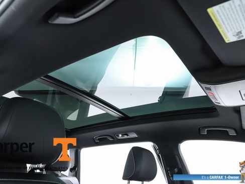 Used 2023 Volkswagen Tiguan SE R-Line image 74