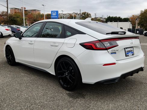 Used 2025 Honda Civic Sport image 6