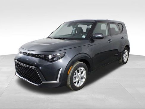 Used 2024 Kia Soul LX w/ Option Group 015 image 39