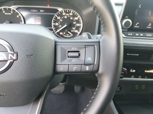 Certified 2025 Nissan Rogue SV AWD/4WD image 26