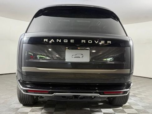 Used 2024 Land Rover Range Rover SE AWD/4WD image 7