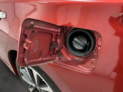 Used 2016 Nissan Altima 2.5 SL w/ 2.5 Technology Package FWD image 29