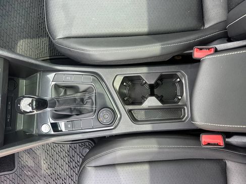 Used 2023 Volkswagen Tiguan SE w/ Panoramic Sunroof Package AWD/4WD image 35