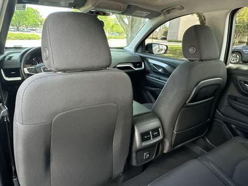 Used 2023 GMC Terrain SLE w/ Driver Convenience Package FWD image 23
