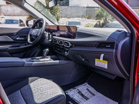 New 2026 Nissan Sentra SV FWD image 19