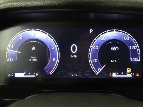 New 2025 Jeep Grand Cherokee L Laredo image 29