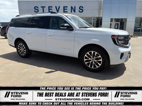 Used 2025 Ford Expedition Max Platinum AWD/4WD image 3