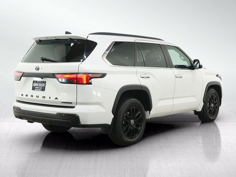 Used 2025 Toyota Sequoia SR5 w/ SR5 Premium Package AWD/4WD image 6